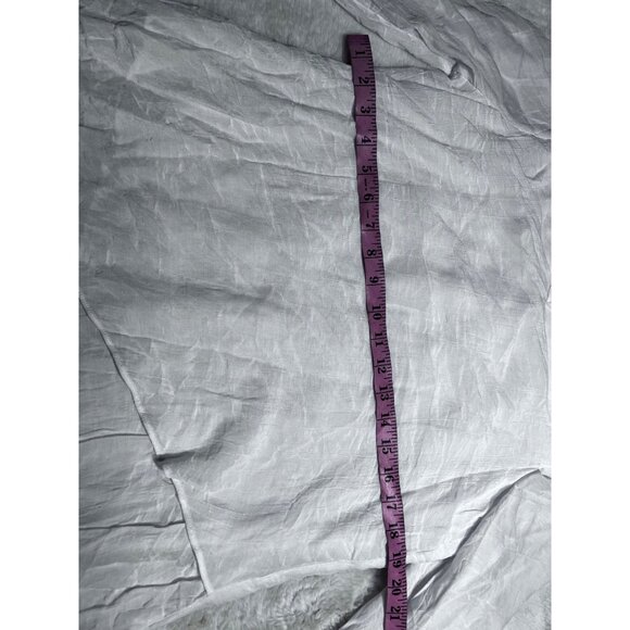 Davina White Crinkle V-Neck Asymmetrical Hem Blouse size M - Picture 4 of 5